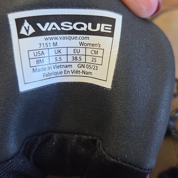 Vasque  W's St. Elias Hiking Boots GORE-TEX Mids Over the Ankle - Picture 11 of 13